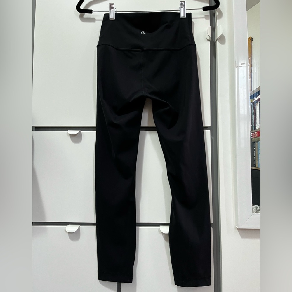 Lululemon Wunder Under cropped tights
